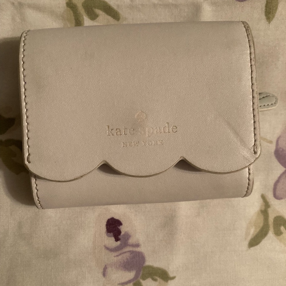 Kate Spade Wallet - Picture 1 of 4